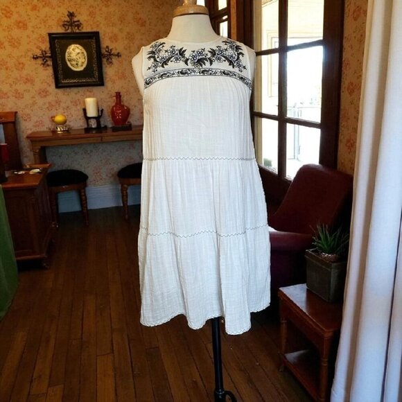 Max Studio White Embroidered Boho Dress Women’s Size Small Sleeveless Cotton - Picture 2 of 16